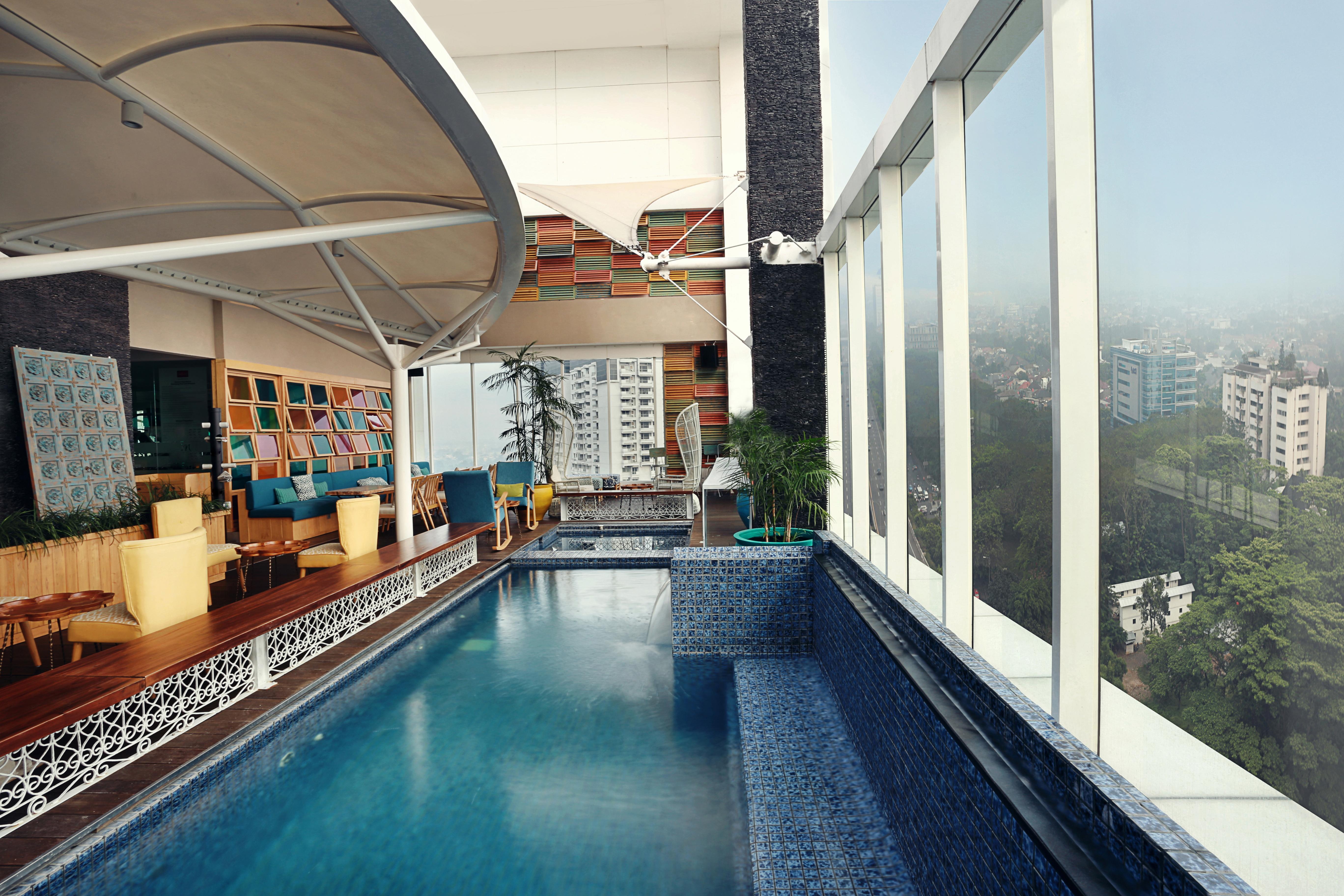 Mercure Jakarta Simatupang Exterior foto
